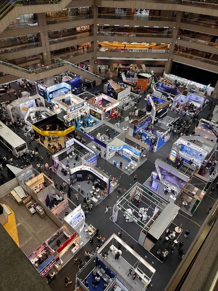 In der Messehalle am 101 fand man die Robotic und ePaper Themen. (Bild: Vogel IT-Medien)