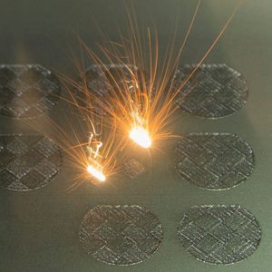 Die Flächen werden bei der Additiven Fertigung, wie sie bei Mapal zum Einsatz kommt, in Quadrate unterteilt.