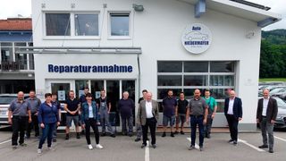 Das Team von Auto Niedermayer feilt immer weiter daran, seinen Kunden den bestmöglichen Service zu bieten. (Bild: Jakob Schreiner/»kfz-betrieb«)