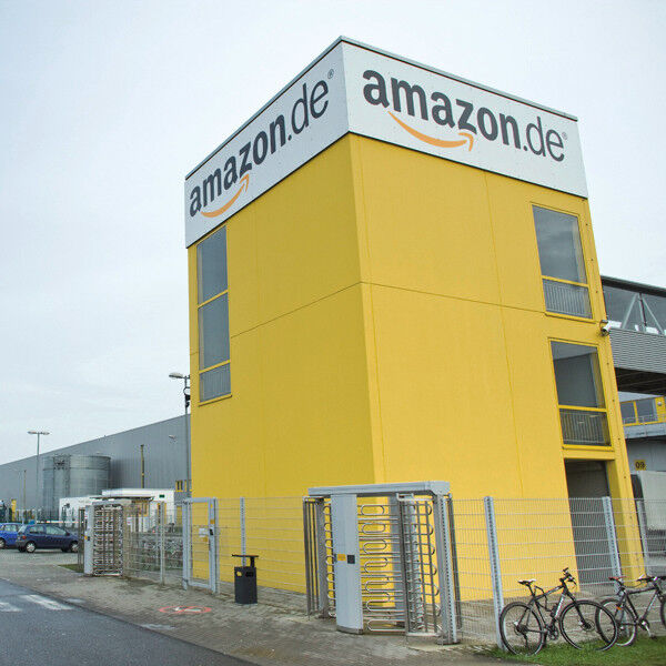 Der Versandhändler Amazon hat in den vergangenen Wochen viel in die Logistik investiert. Trotzdem müssen die Amerikaner die Silbermedaille dieses Jahr abgeben. (Bild: Amazon)