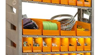 Actylus ist ein intelligentes, modular aufgebautes Kanban-System, das auf Basis präziser Waagen und eines automatisierten Systems zur Nachbestellung, das zeit- und kostenintensive Management von Kleinteilen optimiert. (Bild: Apex Industrial Technologies)