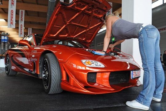 Im Mittelpunkt standen Autos... (Archiv: Vogel Business Media)