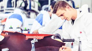 Bei der Skoda-Service-Challenge traten die besten Servicemitarbeiter gegeneinander an. (Foto: Skoda)