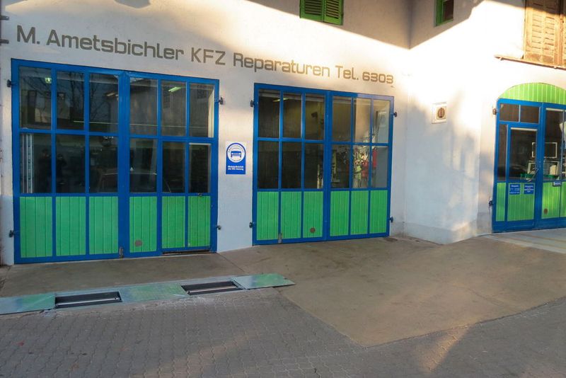 Die HU auf dem Prüfstand im eigenen Werkstatthof erspart die zeitraubenden Fahrten zur Prüfstelle. (Cosber)