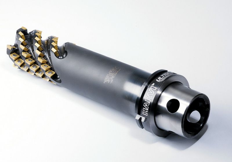 Bild 2: Mit der KM4X-Spindelschnittstelle kann mit hoher Geschwindigkeit/niedriges Drehmoment oder niedriger Geschwindigkeit/hohes Drehmoment gearbeitet werden. Spiral-Fräswerkzeuge würden sonst das zulässige Biegemoment lange vor dem zulässigen Drehmoment erreichen. (Bild: Kennametal)