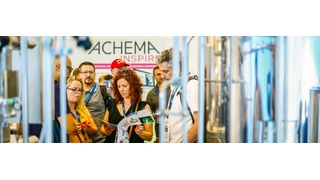 Die neuen Achema-Innovation Stages finden sich im unmittelbaren Umfeld der Ausstellung und passend zum jeweiligen Themenspektrum direkt in den Hallen. (Bild: Dechema e.V. / Hannibal)