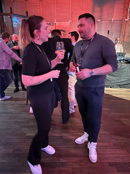 Marketingprofis unter sich Maren Hensel (Samsung) und Benny Hannig (ComLine). (Bild: Vogel IT-Medien GmbH)