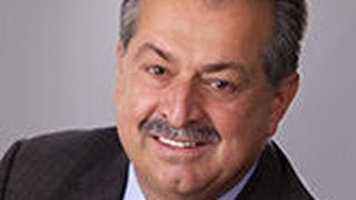 Dow-Chef Andrew M. Liveris freut sich über den erreichten „Meilenstein“. (Bild: Dow)