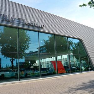 (Achter / »kfz-betrieb«)