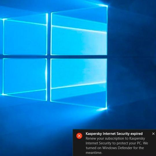 Kaspersky aus, Windows Defender an: Antivirusspezialist Kaspersky Labs hat beim Bundeskartellamt gegen Microsoft eingereicht. Nach Ansicht von Firmengründer Eugene Kaspersky missbraucht der Betriebssystemhersteller seiner marktbeherrschende Position, um in Windows 10 Drittanbieter von Sicherheitssoftware zugunsten der hauseigenen Lösung zu benachteiligen. Kaspersky aus, Windows Defender an: Antivirusspezialist Kaspersky Labs hat beim Bundeskartellamt gegen Microsoft eingereicht. Nach Ansicht von Firmengründer Eugene Kaspersky missbraucht der Betriebssystemhersteller seiner marktbeherrschende Position, um in Windows 10 Drittanbieter von Sicherheitssoftware zugunsten der hauseigenen Lösung zu benachteiligen.
