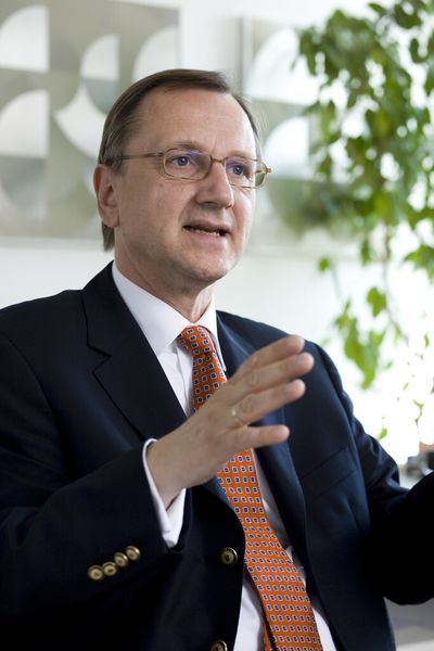 Hans Jürgen Kerkhoff, Präsident und Hauptgeschäftsführer der Wirtschaftsvereinigung Stahl, fürchtet weitere Belastungen der Stahlbranche durch die Politik. (Bild: Wirtschaftsvereinigung Stahl)