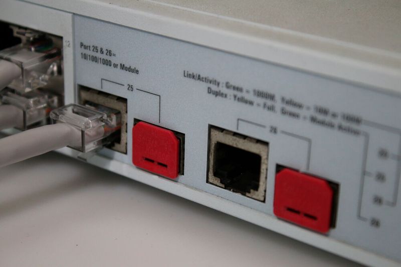 Das Network Port Lock Plus soll ungenutzte Ethernet-RJ45-Anschlüsse blockieren, um unbefugten Zugriff zu verhindern.  (Bild: Smart Light Solutions )