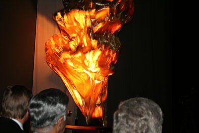 Feuer und Flamme für Windkraft bei der Eröffnungs-Show. (Archiv: Vogel Business Media)