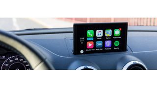CarPlay von Apple vernetzt Smartphones mit dem Kommunikationssystem eines Fahrzeugs. (Bild: Pixabay)