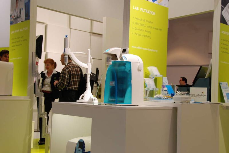 Millipore zeigte Lösungen für die Herstellung von Reinstwasser.  (Bild: LaborPraxis)