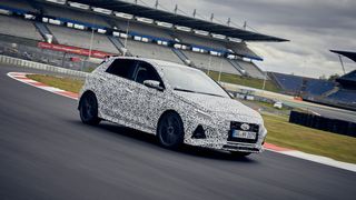 Hyundai entwickelt seine N-Modelle vorwiegend auf dem Nürburgring. (Bild: Uli Sonntag/Hyundai)