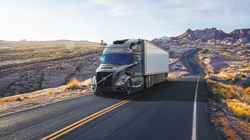 Volvo hat einen Langstrecken-Lkw (VNL) mit serienreifem Fahrsystem nach Level 4 angekündigt.(Bild:  Volvo)