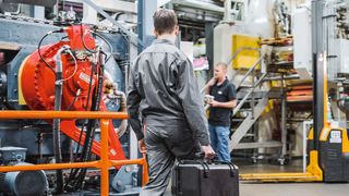 Die Walzwerke von Kraiburg laufen fast durchgängig im Dreischichtbetrieb. Daher spielt die Maschinenverfügbarkeit eine extrem wichtige Rolle.  (Bosch Rexroth)