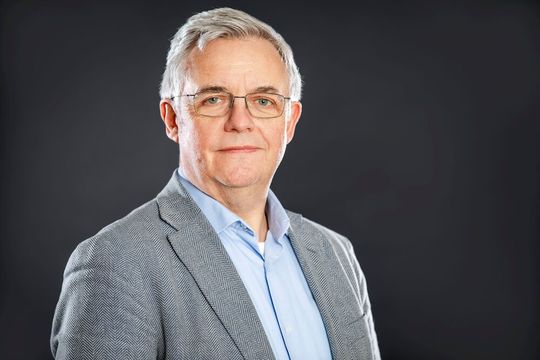Die Region Deutschland, Österreich und Schweiz verantwortet bei Schneider Electric seit dem 1. Februar 2025 Mike Hughes ...(Bild:  Panousi Fotografie)