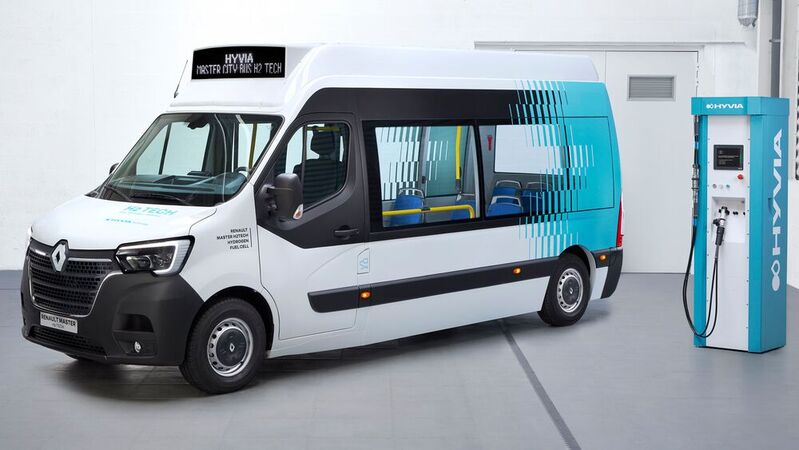 Der rein elektrisch angetriebene Kleinbus auf Basis des Renault Master kommt dank Brennstoffzelle bis zu 300 Kilomter weit.