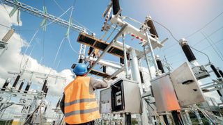 Die robusten und zuverlässigen Gleichstrommotoren von Groschopp werden speziell für den Einsatz in der Energieverteilung ausgelegt. (Bild: ©stock.adobe.com/andrew_shots)