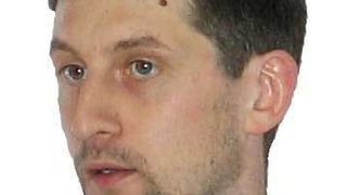 „Unser Auftragsverfahren ermöglicht in Kombination mit der bewährten Frästechnik eine neue Dimension an Bauteilkomplexität“,  schwärmt Markus Dirscherl, geschäftsführender Gesellschafter der Hermle-Tochter Innovaris GmbH & Co. KG in Ottobrunn und Vater des Verfahrens. Bild: Kuttkat (Archiv: Vogel Business Media)