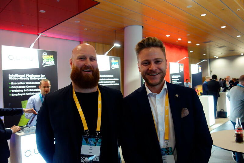 Nils Mewes (l., Igel) und Max Papesch (Igel) freuten sich über die gelungene Veranstaltung. (IT-BUSINESS)