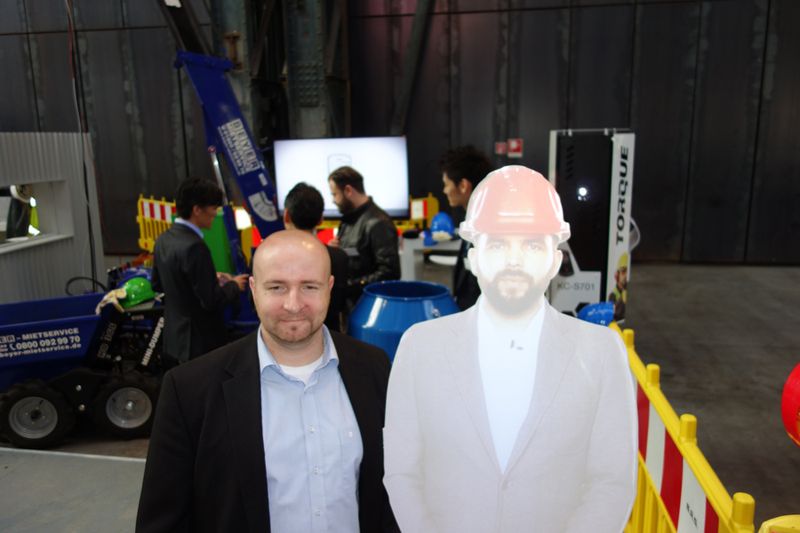 Sven Stumpf, ALSO, stellte den virtuellen Promoter der Zukunft von IT2U vor. (Bild: IT-BUSINESS)