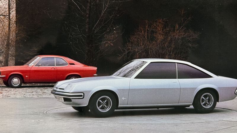 Die ersten Version des Manta, den A, baute Opel „nur“ von 1970 bis 1975. Dann löste in mit dem B die zweite Generation ab. Während von ersterer insgesamt 498.553 Stück hergestellt wurden, waren es von letzterer exakt 1.056.436 Einheiten. (Bild: Opel)