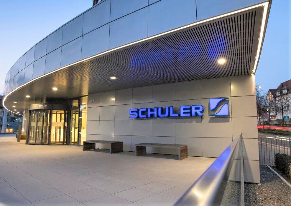 Schuler wird Anbieter von Massenfertigungssystemen für Batteriezellen