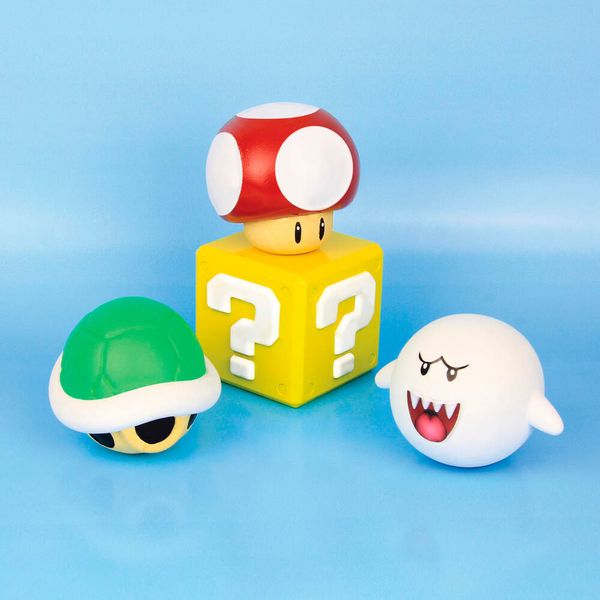 Weihnachten droht, stressig zu werden? Und auch auf der Arbeit ist es manchmal zu viel? Abhilfe kann ein Stressball aus dem Super-Mario-Universum helfen. Koopa-Panzer, Buu Huu, der klassische Pilz oder ein Fragezeichenblock können gegen den Frust gequetscht und gedrückt werden. Einen Ball  gibt es für 6,95 Euro.  (getDigital.de)