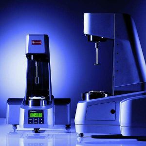 2	 Die rheologischen Messungen werden mit MCR-Rheometern von Anton Paar durchgeführt.