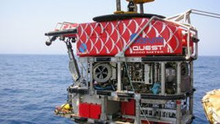 QUEST taucht bis zu 4000 Meter tief ... (Bild: MARUM − Zentrum für Marine Umweltwissenschaften, Universität Bremen)