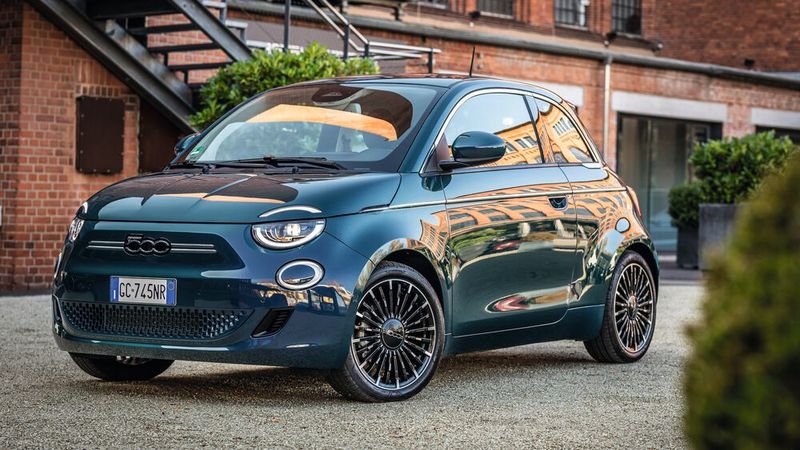 Platz eins bei den Minis im Juli 2026: Fiat 500 mit 1.709 Neuzulassungen. (Bild: FCA)