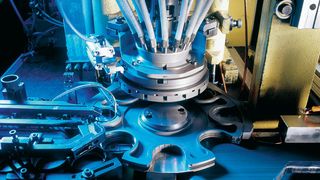 Eurokrise und positive Entwicklungen in Asien halten sich derzeit für den deutschen Maschinenbau in Waage. (Bild: Schäffler)