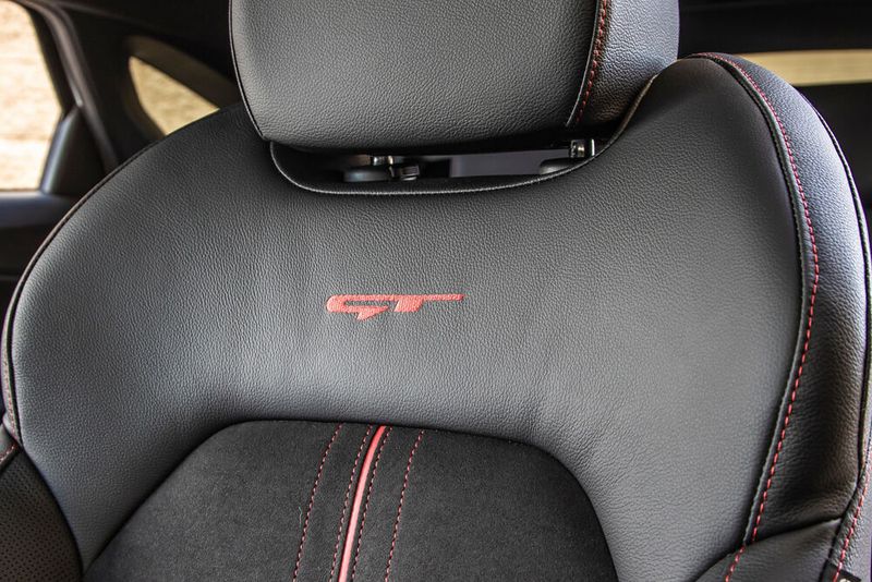 So findet sich der GT-Schriftzug an verschiedenen Stellen innen und außen. (Kia)