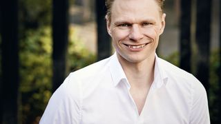 Der Universal-Robots-Präsident Kim Povlsen zum aktuellen Rekordumsatz: „Vielen wird jetzt klar, wie erfolgreich sie mit dem Einsatz von Cobots werden können. Das bescherte uns im zurückliegenden Geschäftsjahr diesen hohen Umsatz. Das dürfte auch so weitergehen.“ (Bild: Universal Robots / stampreklamefoto)