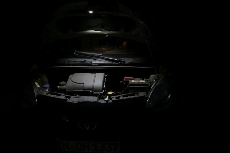 Auch die „Pocket DeLUX Bright Micro USB“  206.958 strahlt heller als die Vergleichslampe. (Foto: Holz)