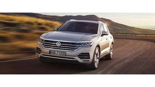 Ab Sommer steht die dritte Generation des VW Touareg beim Händler. (VW)