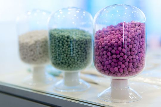 Vom 31. Mai bis 1. Juni 2022 findet die 35. Internationale Fachmesse für Fein- und Spezialchemie im Präsenzformat statt. Vom 31. Mai bis 1. Juni 2022 findet die 35. Internationale Fachmesse für Fein- und Spezialchemie im Präsenzformat statt.