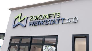Zukunftslabor, Schulungseinrichtung, Eventlocation – die Zukunftswerkstatt 4.0 soll dem Kfz-Gewerbe in vielen Rollen zur Verfügung stehen. (Bild: Rosenow/»kfz-betrieb«)