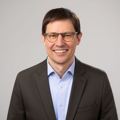 Johannes Schmid-Wiedersheim ist seit April neuer Geschäftsführer bei den VDMA-Fachverbänden Nahrungsmittelmaschinen und Verpackungsmaschinen sowie Verfahrenstechnische Maschinen und Apparate. (Bild: VMDA)