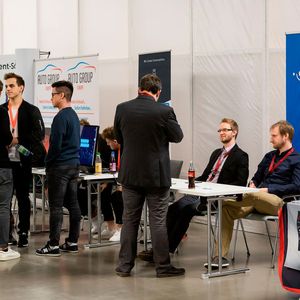 Sechs Start-ups präsentierten ihre Entwicklungen auf dem „Start-up Campus“ der ReMa Expo.(Bild:  Stefan Bausewein)