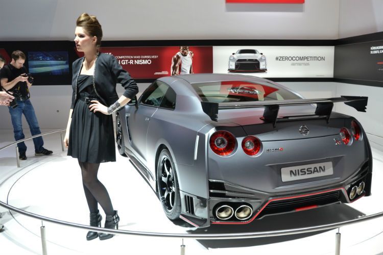 Als schnellstes und fortschrittlichstes Nissan Serienfahrzeug aller Zeiten feiert der Nissan GT-R Nismo auf dem Genfer Salon seine Europapremiere. Angetrieben wird das Modell von einem 600 PS starken 3,8-Liter-Biturbo-V6. (Foto: Mauritz)