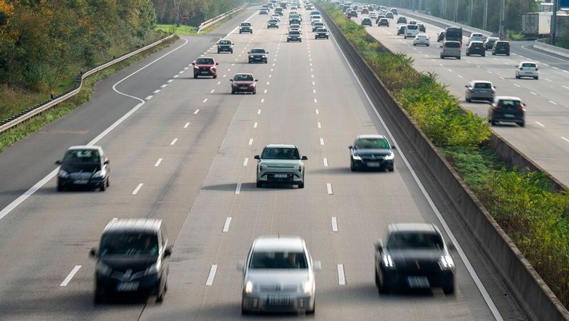 Die Bundesregierung spricht nicht mehr von 15 Millionen E-Autos im Jahr 2030.(Bild:  Kia)