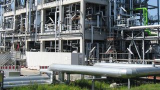 Propanentasphaltierungsanlage (PDA), H&R Ölwerke Schindler, Hamburg, Deutschland (Bild: EDL)