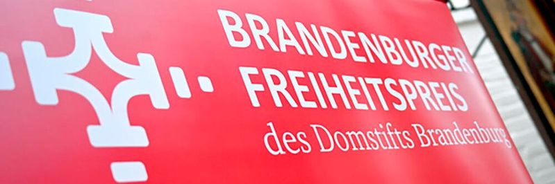 Der Brandenburger Freiheitspreis ist mit 15.000 Euro dotiert und wird alle zwei Jahre verliehen, erstmalig 2016. Der Brandenburger Freiheitspreis ist mit 15.000 Euro dotiert und wird alle zwei Jahre verliehen, erstmalig 2016.