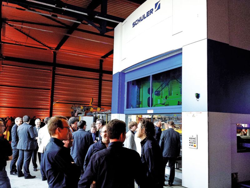 Mit der neuen Schuler-Servopresse (SDT) will Heru seinen Werkzeugfertigungs- und Tryout-Prozess wesentlich schneller gestalten. (Bild: Kuhn)