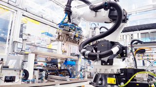 Eine neue Studie analysiert große Lieferkettenschwächen bei Europas Elektroautobauern (Bild: Bosch)