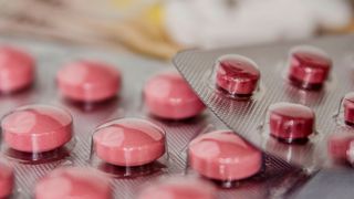 Das europäische Unternehmen für Spezialpharmazeutika Nupharm Group hat im Rahmen einer strategischen Ausrichtung einen neuen Namen vorgestellt: Neuraxpharm.  (gemeinfrei)